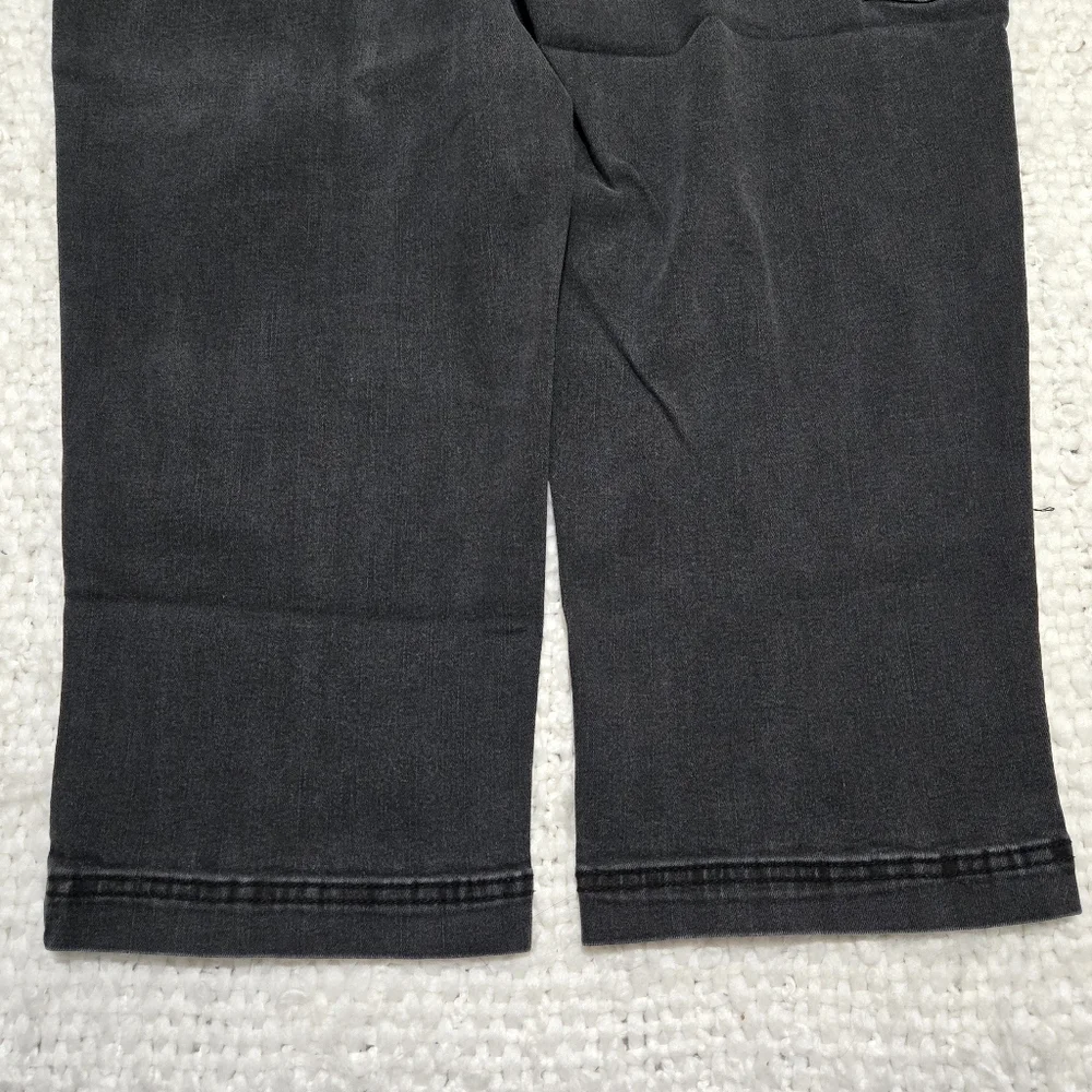 Time and Tru Women's Cargo Utility Jeans Washed Black Size 14 High Rise - Picture 8 of 12